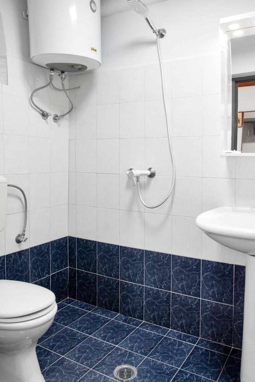 Solhouse Apartment Gjirokaster Bagian luar foto